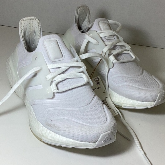 Adidas Men's Ultraboost 22 Running Shoes - Picture 7 of 13